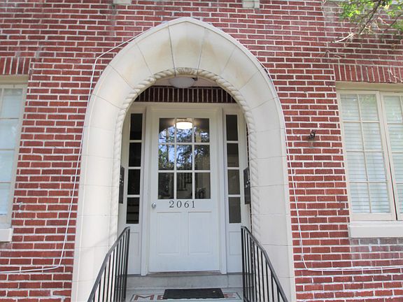 2nd image of 2061 Forbes St APT 4