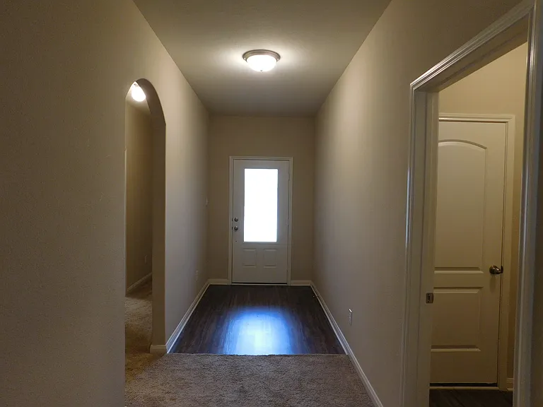 304 Aaron St — Photo 22