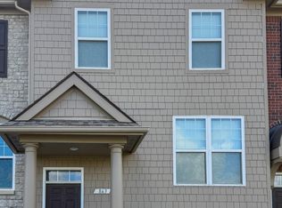 863 Barclay Cir, Rochester Hills, MI 48307