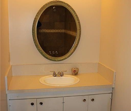 5th image of 3438 Flagstone Dr