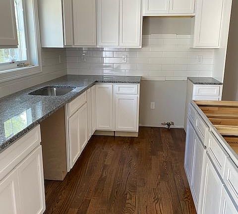 2nd image of 8 Svea Ave
