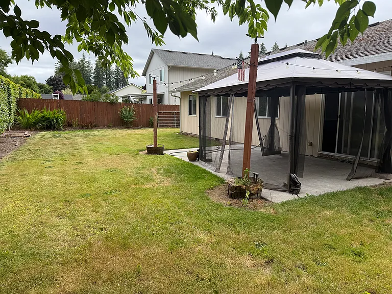 15910 NE 83rd St — Photo 22