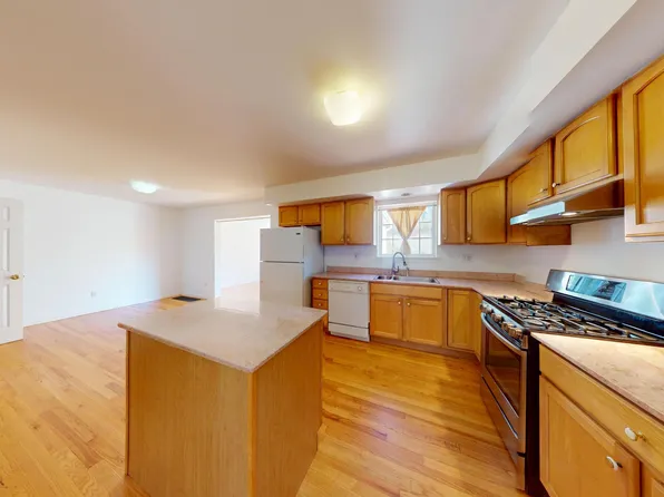 128 N Taylor Ave, Norwalk, CT 06854