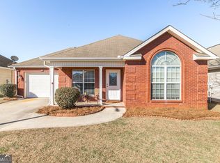 405 Covington Cv, Byron, GA 31008