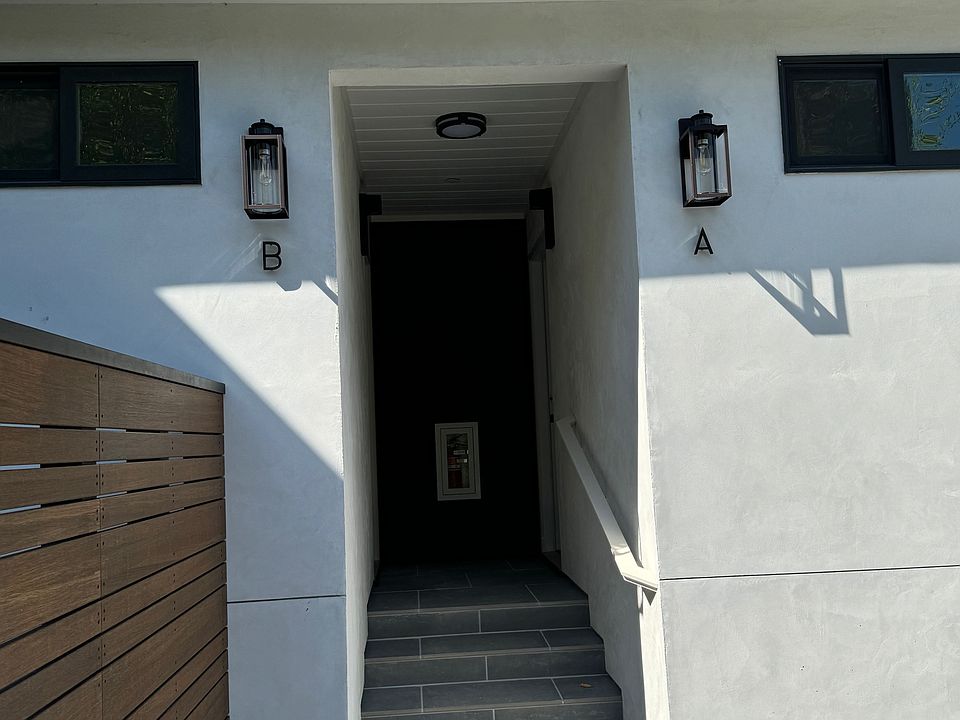 Entrance to Units A & B