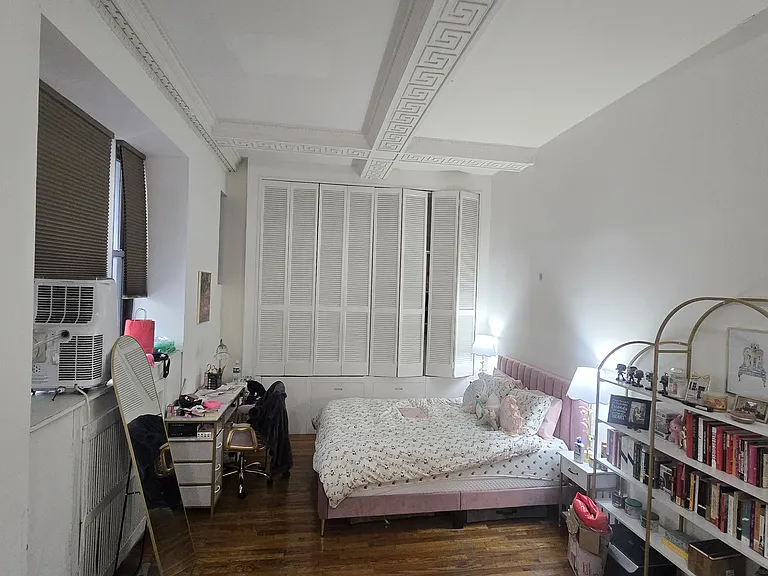 504 W 110th St #1J — Photo 2