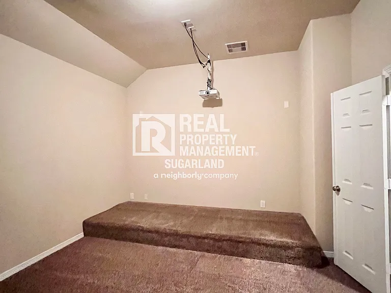 18607 Pelham Grove Ln — Photo 35