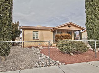 115 Hilton Ave NW, Albuquerque, NM 87107