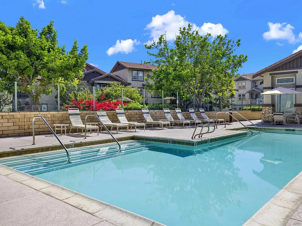 16915 Hutchins Lndg #55
