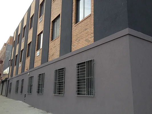 Rented by Premier Metro Realty Corp | media 31