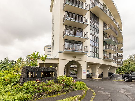 2nd image of 2405 Kalanianaole Ave APT 402