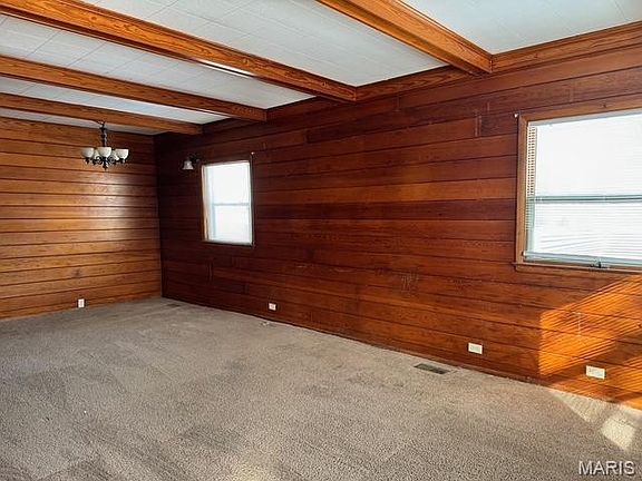 4th image of 28 Vine St