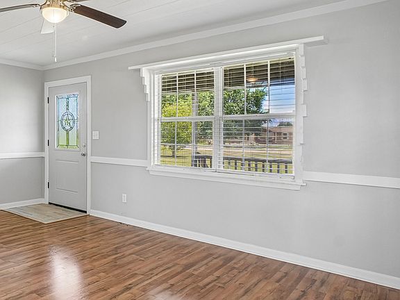 5th image of 2082 Fm 1566 W