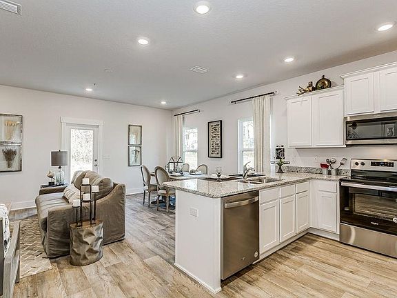 5th image of 9532 Nature Creek Cir