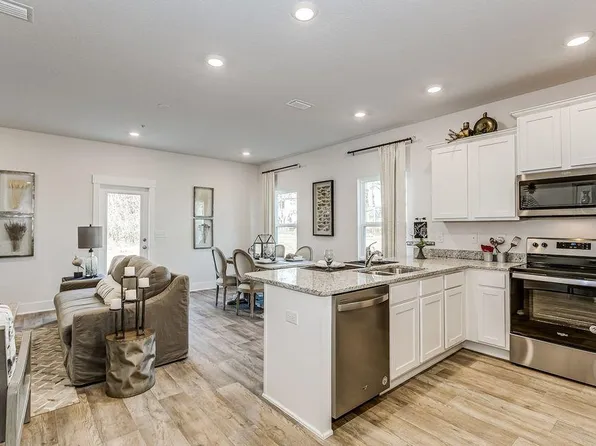 6312 Grove Park Dr, Pensacola, FL 32504