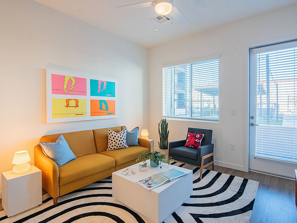 Nollie Living Room