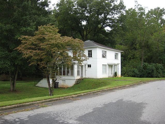 1st image of 1502 7th St