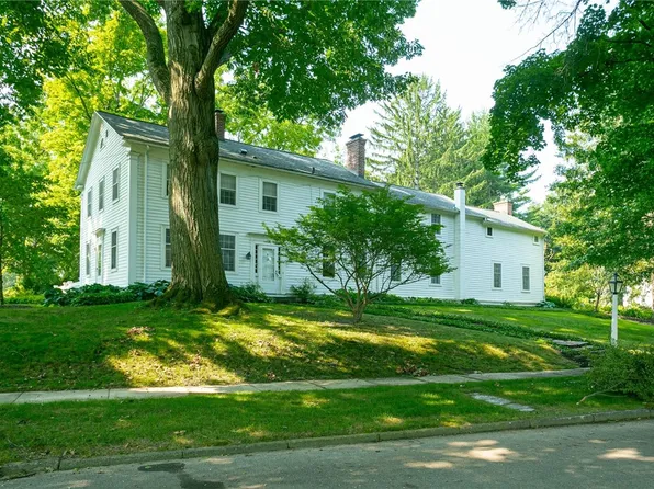 1675 Clover St, Rochester, NY 14618