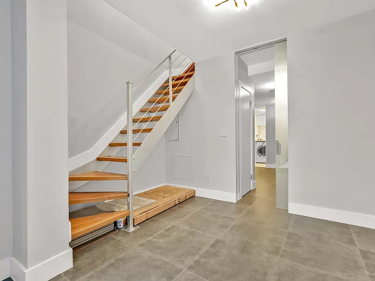351 S 3rd St #1C — Photo 10