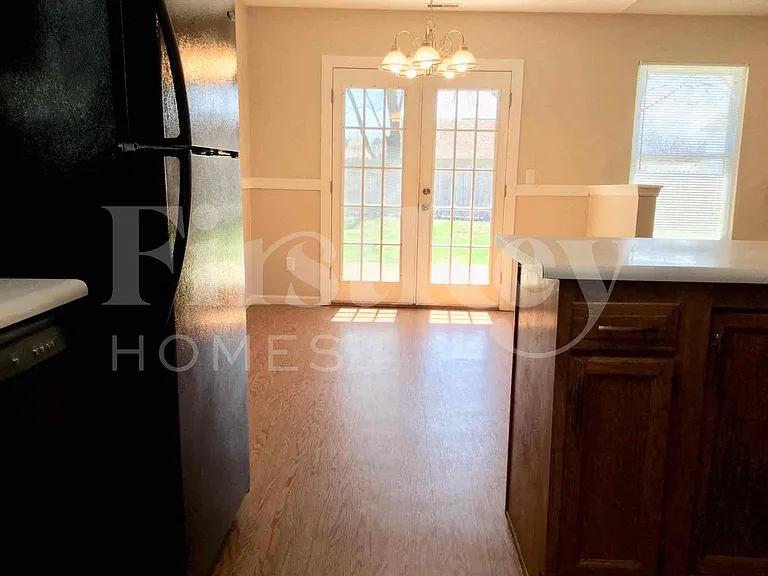 687 Bobolink Ct — Photo 10