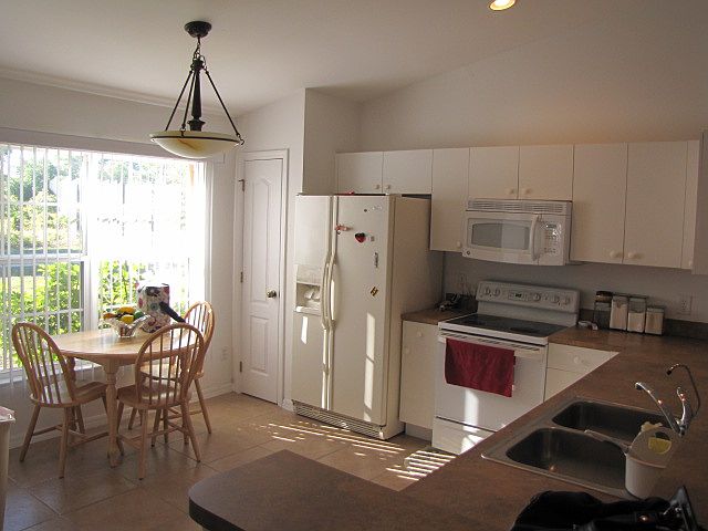 1st image of 307 Bell Blvd S