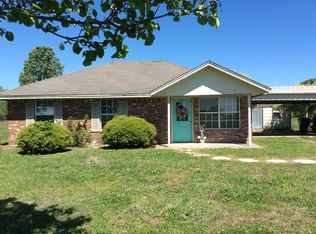 480 Milton Minter Rd, Deport, TX 75435