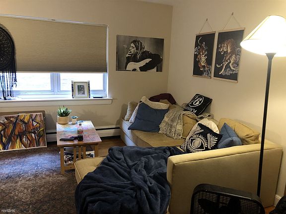 landlord_unit_photo_49171135_9