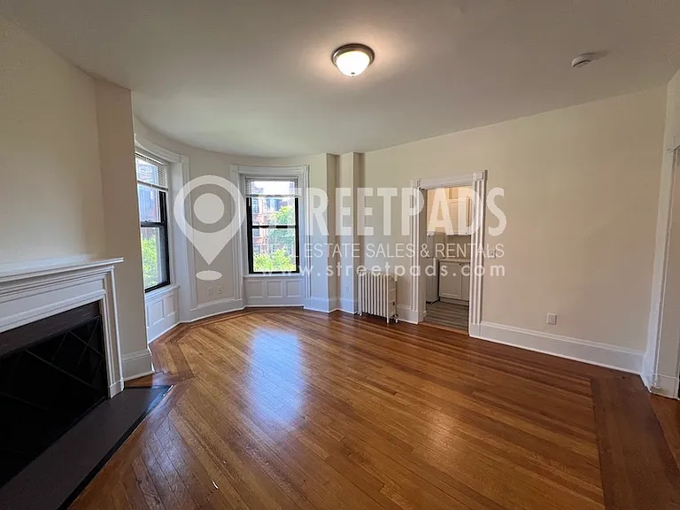 504 Beacon St #22 — Photo 6