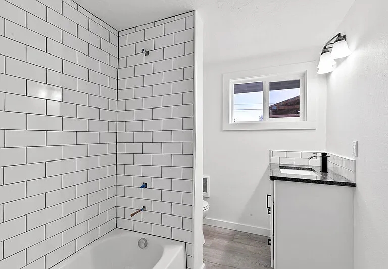 1027 S Beeman St — Photo 10