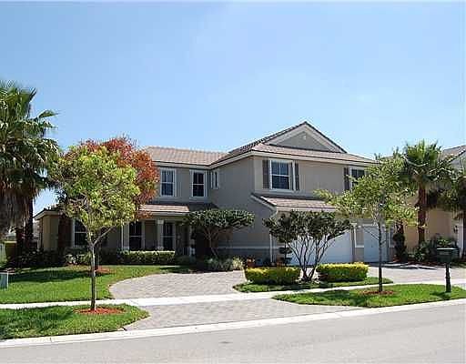 Wonderful Curb Appreal!