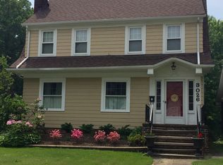 3026 Kensington Rd, Cleveland Heights, OH 44118