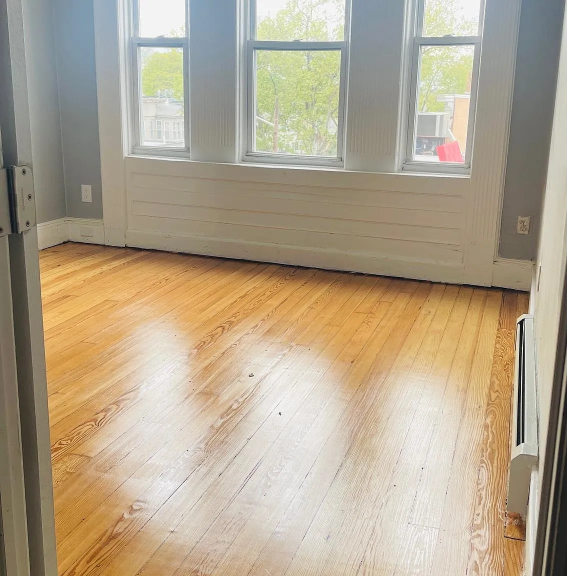 3 bed, 1.0 bath, $2,200 — Photo 3