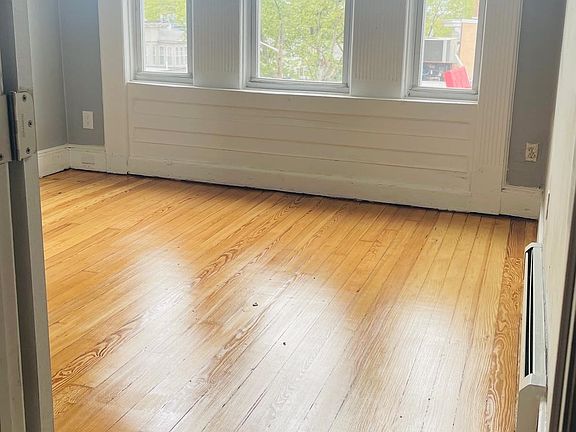 3rd image of 514 W Side Ave