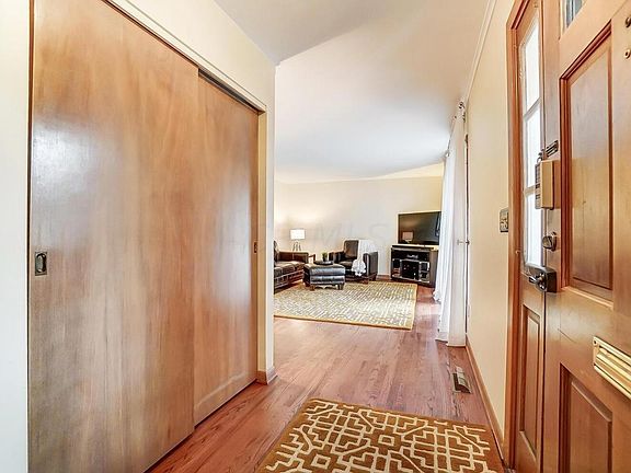 5th image of 143 Heil Dr