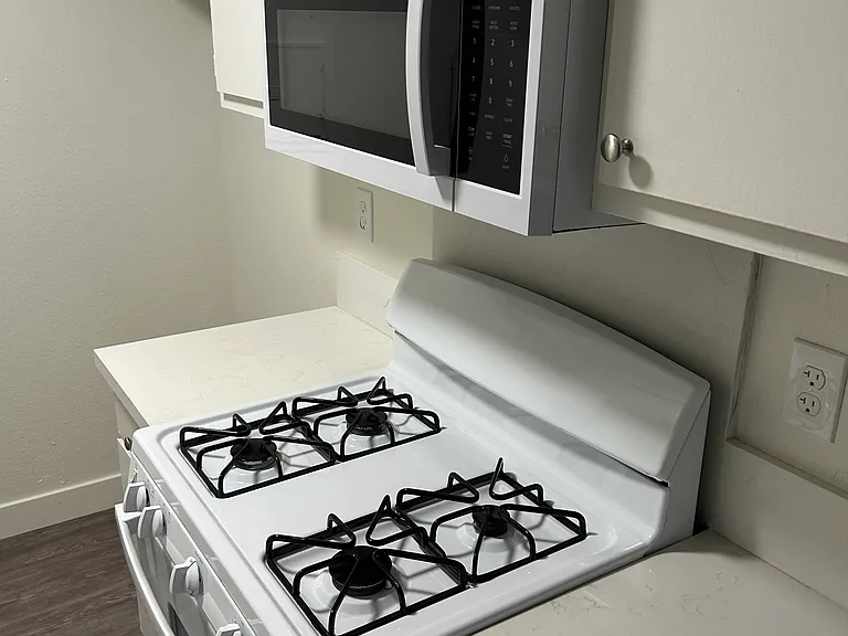 134 S Pritchard Ave #12 — Photo 6