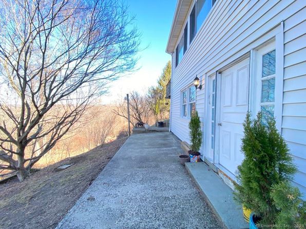 5 Hillside Dr #A