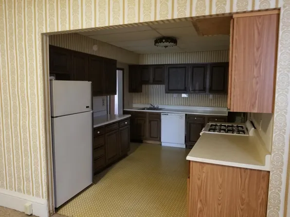 2706 Maple Ave, Altoona, PA 16601