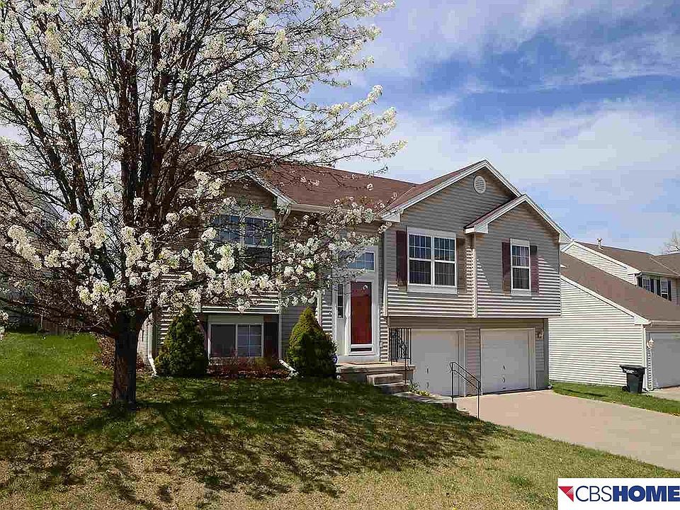 1st image of 2704 Hunter Dr
