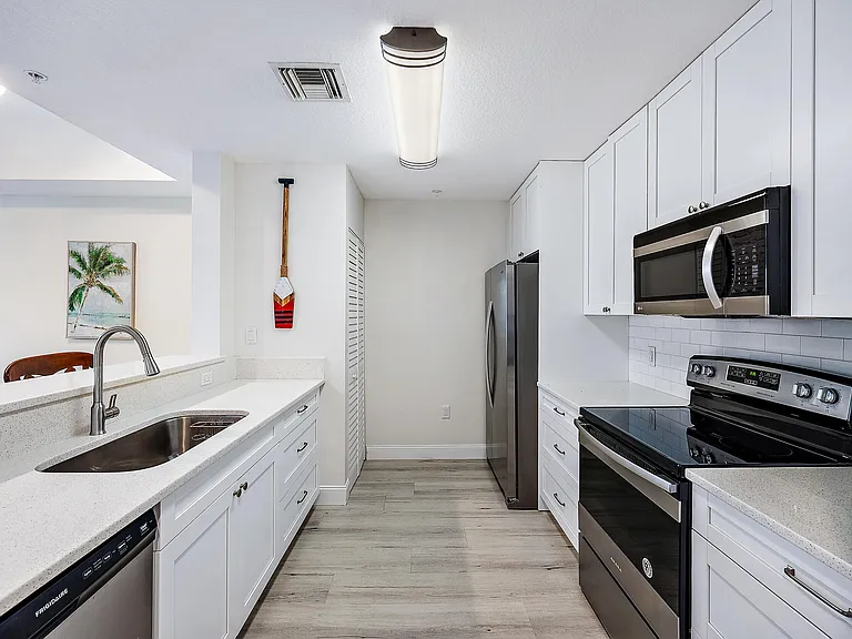 1203 Town Center Dr #201 — Photo 4