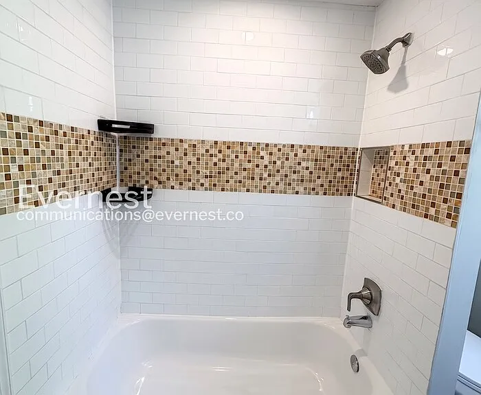 8202 Sheriff Rd — Photo 9