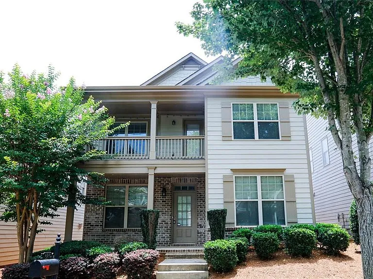 438 Privet Cir — Photo 1