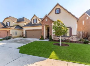 6212 E Pontiac Way, Fresno, CA