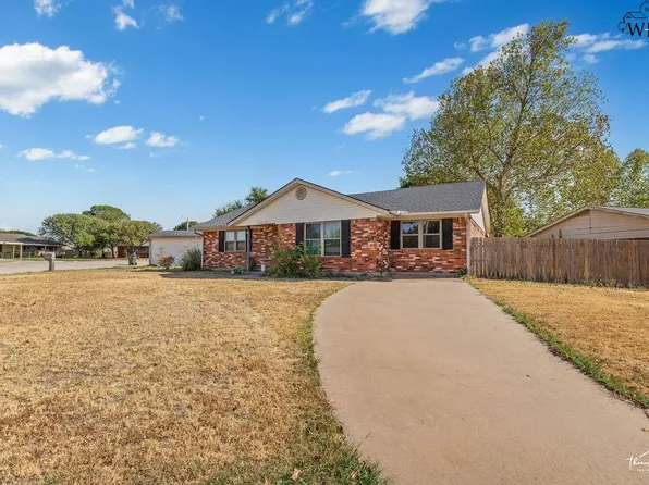 2913 Santa Barbara Cir, Wichita Falls, TX 76302