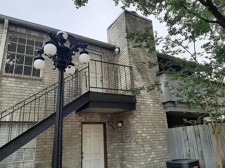 9700 Leawood Blvd #1410 — Photo 33
