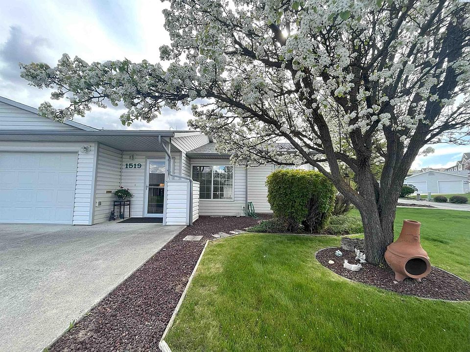 1st image of 1519 SE Footloose Dr