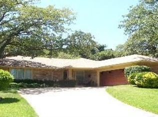 1958 Rockbrook Ct, Fort Worth, TX 76112