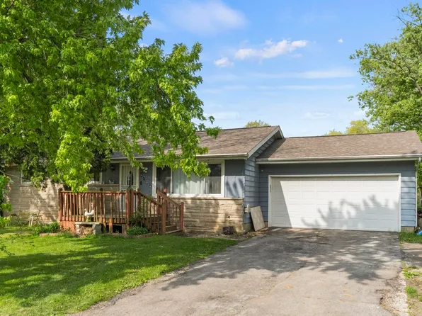 4702 Hessen Cassel Rd, Fort Wayne, IN 46806