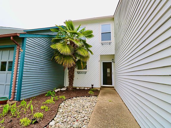 3rd image of 1420 Preserve Dr