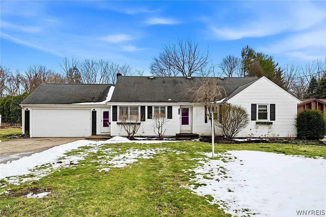 4839 Crestwood Dr photo 1
