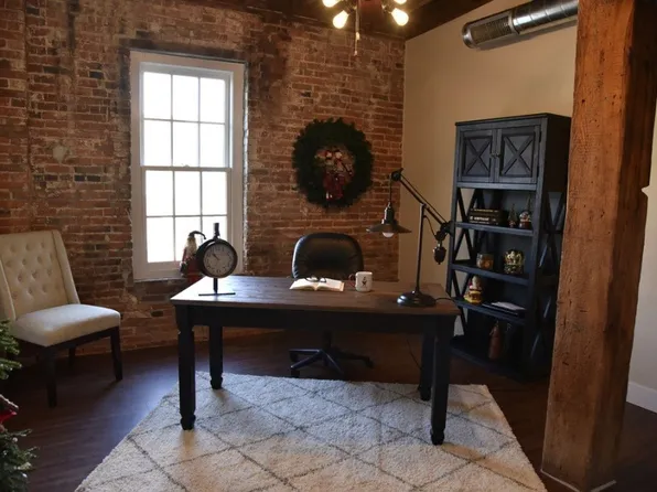 330 W Front Street, 330 W Front St APT 202, Washington, MO 63090